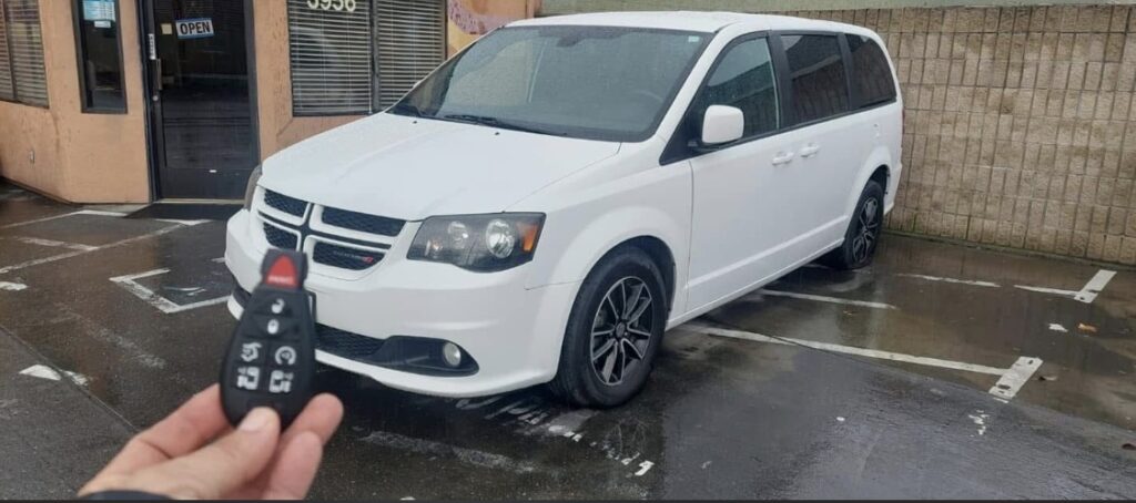 Dodge Grand Caravan with replacement remote after an all-keys-lost job in Bedford Park, Illinois
